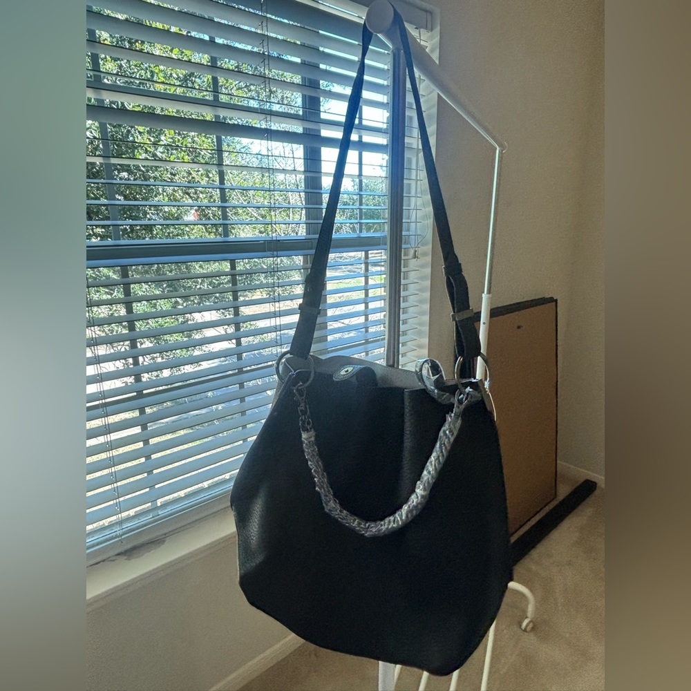 Brand New Aldo Shoulder Bag With Accent Chain